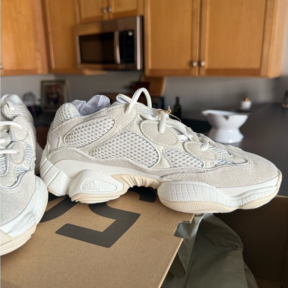 NWT Yeezy 500 - White
